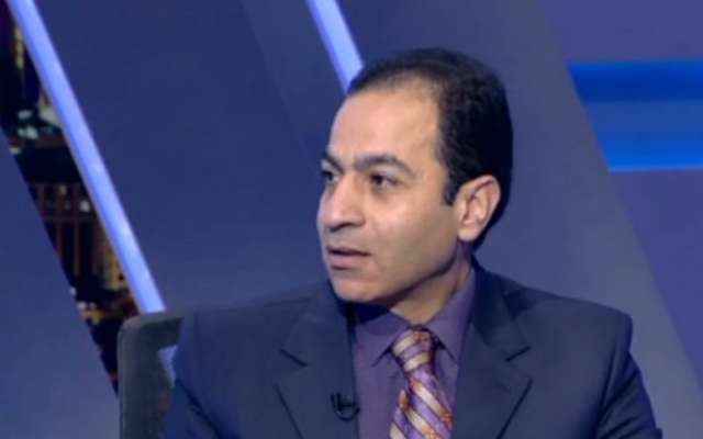 هشام إبراهيم أستاذ التمويل والاستثمار بجامعة القاهرة
