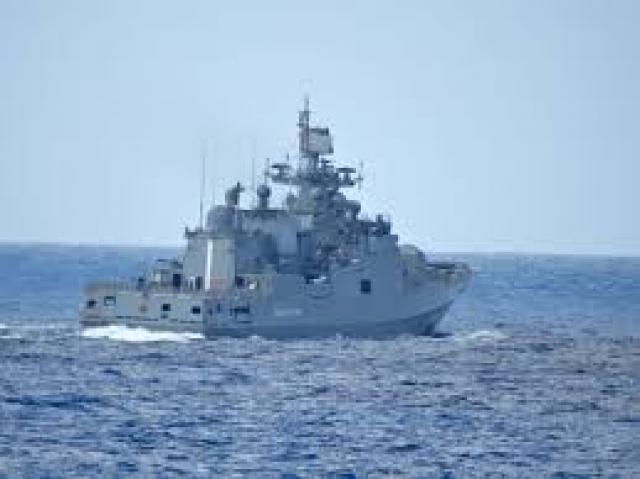 القوات البحرية المصرية والفرنسية تنفذان تدريب بحرى عابر
