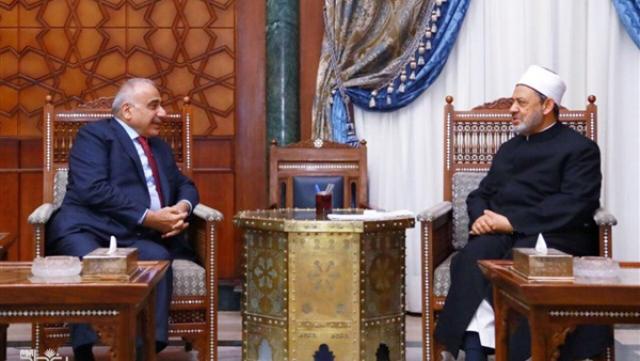 جانب من لقاء شيخ الأزهر برئيس الوزراء العراقي