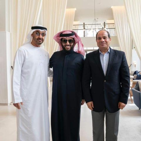 الرئيس السيسي مع الشيخ بن زايد وتركي ال الشيخ