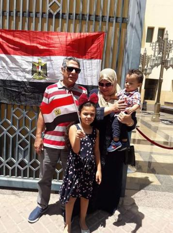 المصريون فى جدة يتوافدون على مقر القنصلية للمشاركة فى الاستفتاء