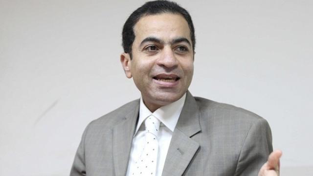 هشام إبراهيم، أستاذ التمويل والاستثمار بجامعة القاهرة