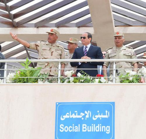 الرئيس السيسي يفتتح انفاق قناة السويس