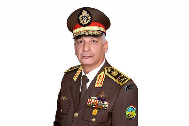 الفريق أول  محمد زكى القائد العام للقوات المسلحة وزير الدفاع