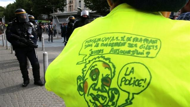 مظاهرات السترات الصفراء في فرنسا