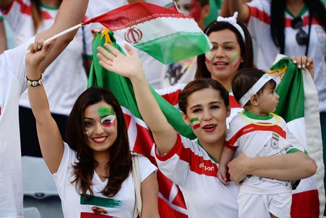 مشجعات إيران في كأس العالم