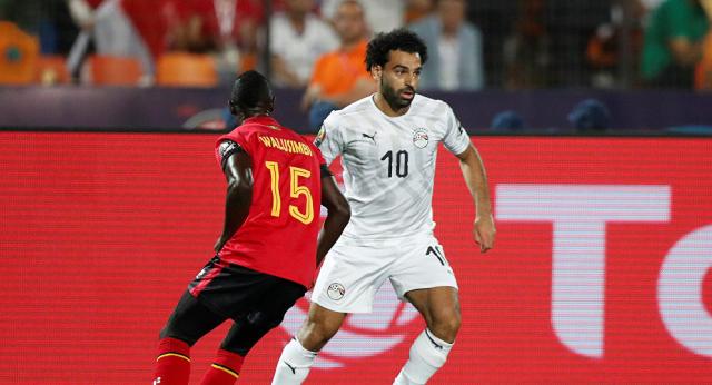 محمد صلاح في مباراة مصر وأوغندا