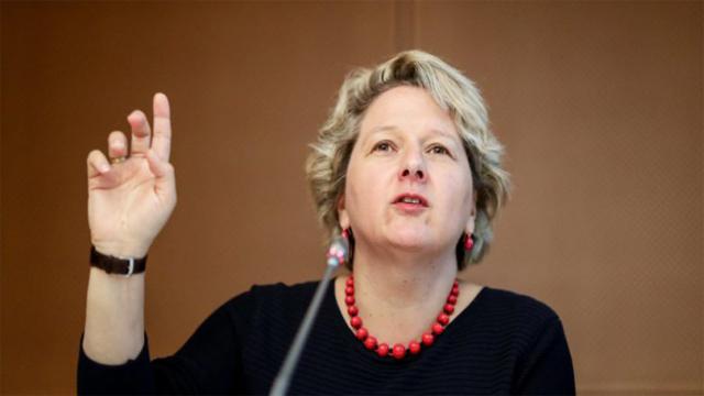 وزيرة البيئة الألمانية