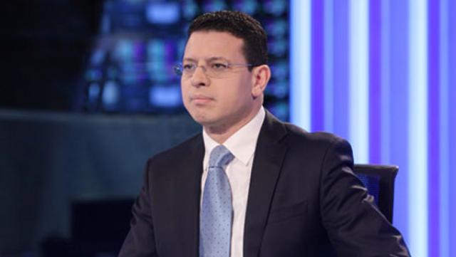 الإعلامي عمرو عبد الحميد