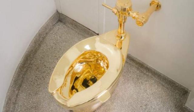  المرحاض الذهبي 