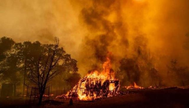 حرائق الغابات في جنوب كاليفورنيا