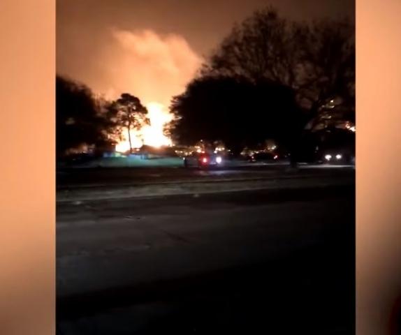انفجار ضخم في مصنع كيميائي بولاية تكساس الأمريكية
