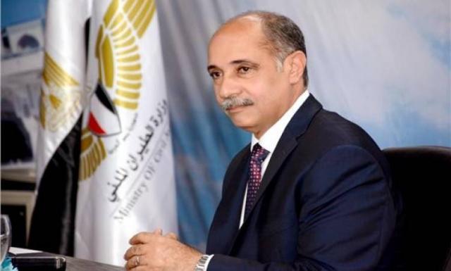 يونس المصري وزير الطيران المدني