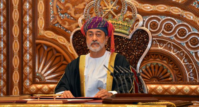 سلطان عمان يقرر تعديل النشيد الوطني