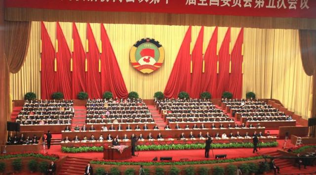 الصين تعلق أعمال البرلمان لأول مرة