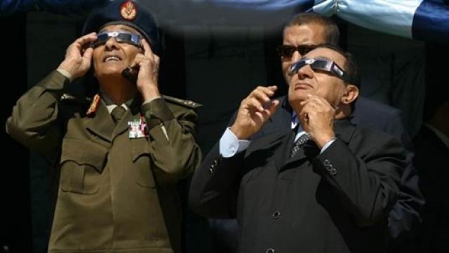 الرئيس مبارك والمشير طنطاوي- صورة أرشيفية