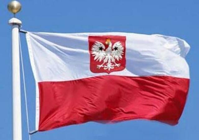 علم بولندا - أرشيفية 