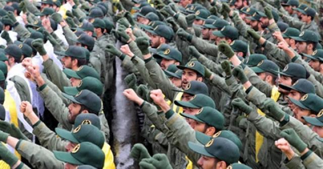 لجيش الإيراني يوجه رسالة تحذيرية إلى أمريكا