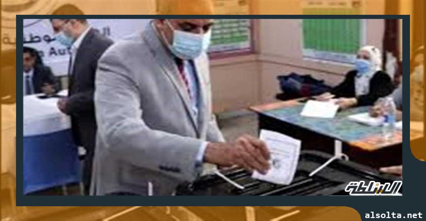 رئيس جامعة الأزهر يدلى بصوته فى انتخابات مجلس النواب بجاردن سيتى..ويدعو المواطنين للمشاركة