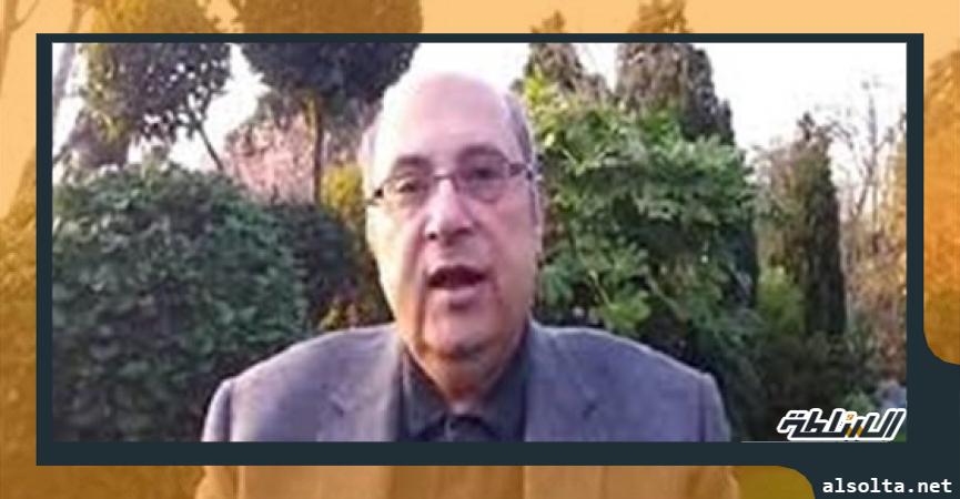 دكتور عصام عبد الصمد طبيب مصري مقيم بلندن