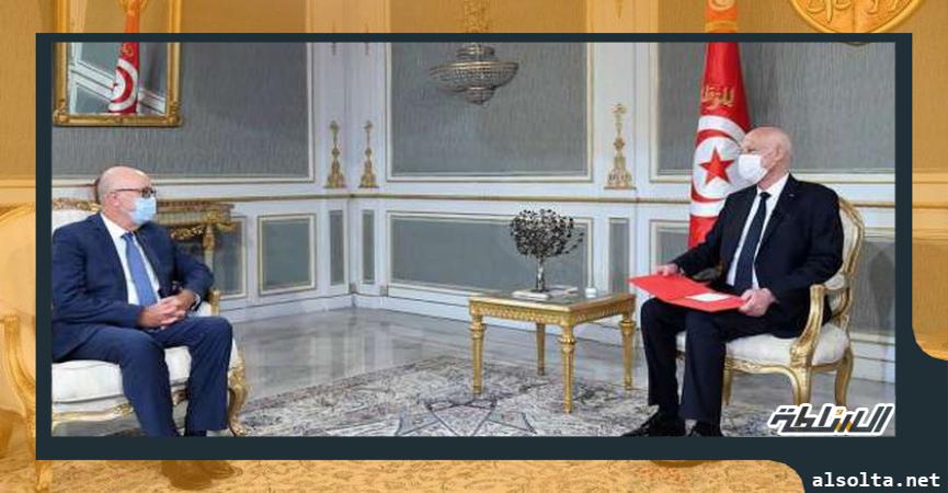 نقيب الصحفيين التونسي مع الرئيس