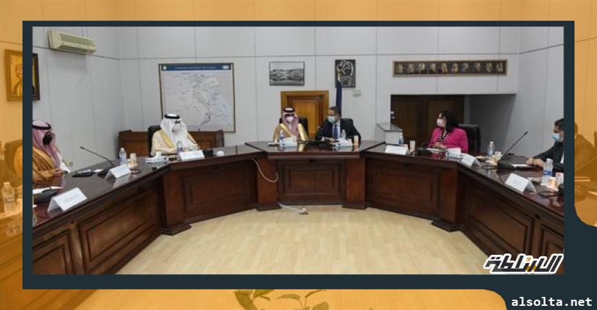وزير السياحة يلتقي نظيره السعودي لبحث سبل التعاون بين البلدي