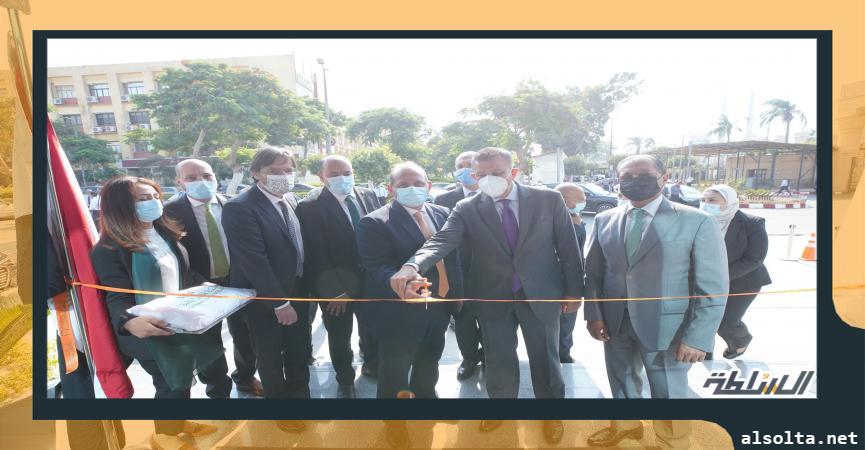 افتتاح البنك الأهلي في جامعة عين شمس