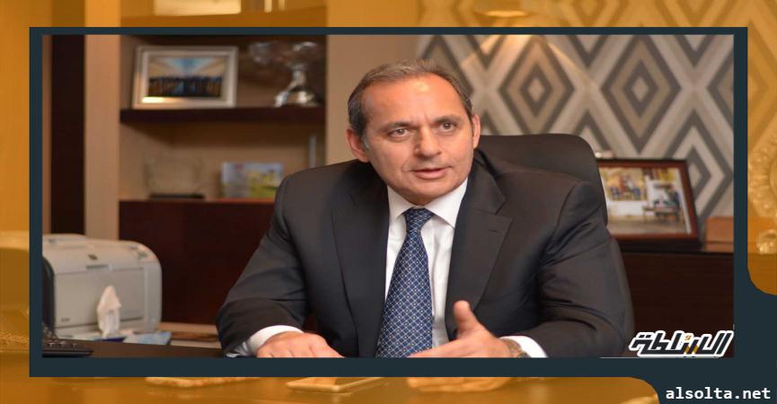 هشام عكاشة - رئيس مجلس إدارة البنك الأهلي المصري - ارشيفية 
