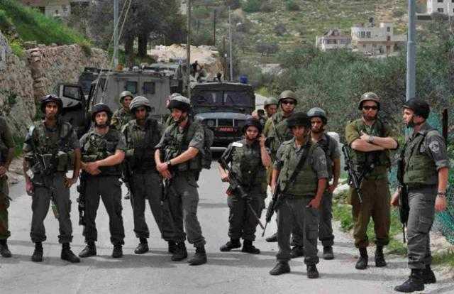 القوات الإسرائيلية تعتقل 14 شابا فلسطينيا من القدس