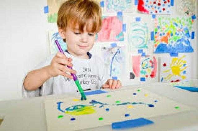 4 خطوات هتساعد ابنك يتعلم الرسم في الإجازة