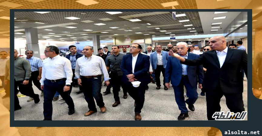 جانب من جولة رئيس الوزراء في مطار شرم الشيخ الدولي