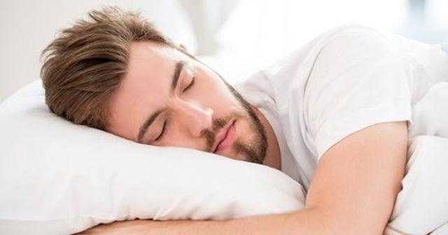 دراسة: انقطاع التنفس أثناء النوم يشير إلى الإصابة بقصور القلب
