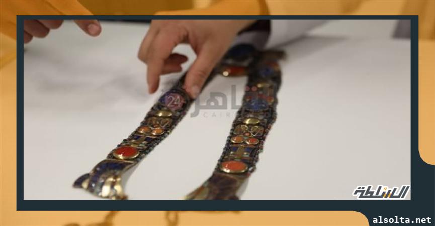 أخبار  القلادات الذهبية الملك توت عنخ آمون بالمتحف المصري الكبير