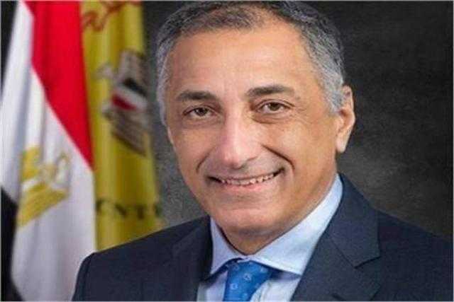 محمد الباز يكشف تفاصيل شائعة استقالة طارق عامر