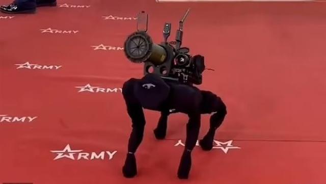 مصممو الكلب الآلي يكشفون حقيقة استخدامه في الحروب المستقبلية