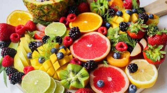 أسعار الفاكهة اليوم الجمعة عند التاجر.. «البطيخ بكام النهاردة»