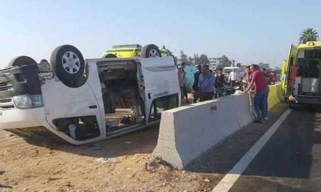 بالأسماء.. إصابة 6 أشخاص في انقلاب سيارة بطريق محور الضبعة