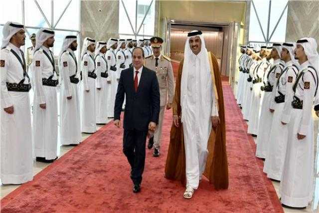 عاجل.. الرئيس السيسي يلتقي الأمير تميم بن حمد بالقصر الأميري في الدوحة