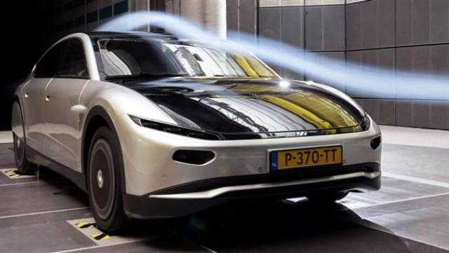 لايتيير زيرو تحصل على لقب أفضل سيارة كهربائية انسيابية | صور