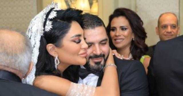 الصور الكاملة لحفل زفاف سالي عبد السلام.. حضور محمد منير وبكاء والدها