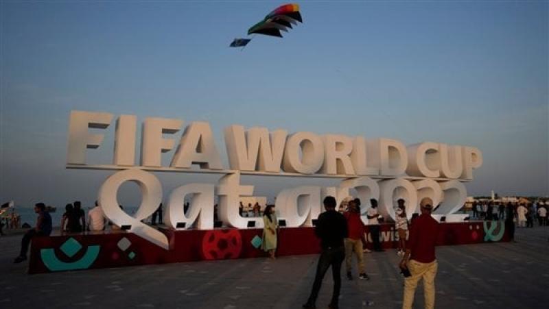حظر الملابس الكاشفة والسجن لخلع التيشيرت في كأس العالم بـ قطر