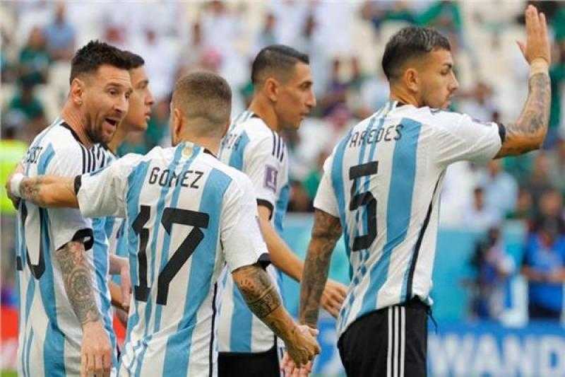 ميسي يقود هجوم الأرجنتين أمام المكسيك في كأس العالم 2022