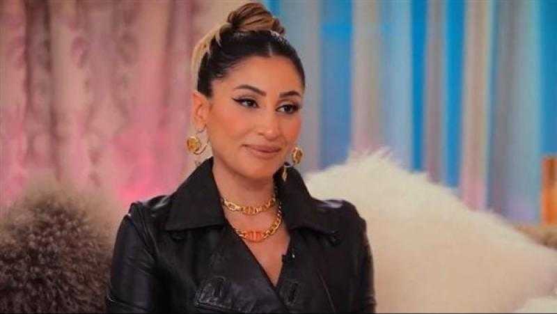 دينا الشربيني: ممكن أحب من أول نظرة.. والراجل لازم يكون لذيذ ودمه خفيف