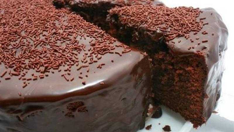 طريقة عمل الكيكة بالشوكولاتة زي الجاهزة وبأقل التكاليف