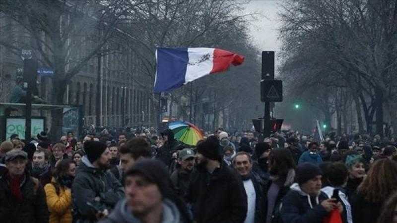 الإضرابات تشل حركة باريس.. فرنسا علي موعد مع أزمة جديدة