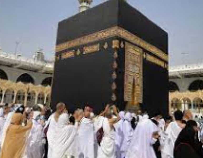 السعودية تعلن مشروع سفر لإفطار الصائمين بالمسجد الحرام خلال رمضان