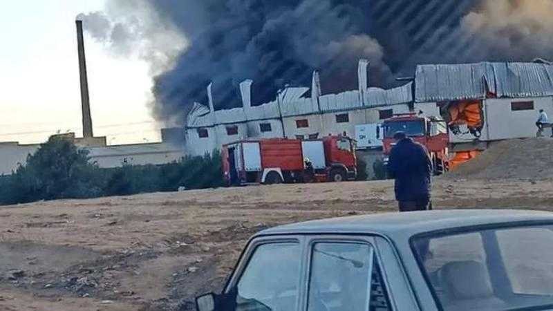 إخماد حريق محدود داخل مصنع أسمنت في المنيا