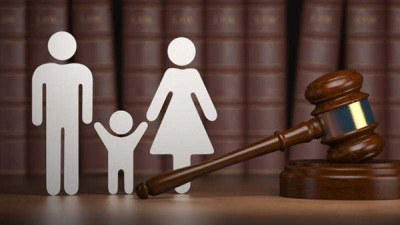 متى يحق للزوجة طلب الطلاق للضرر عند حبس زوجها؟ قانوني يجيب