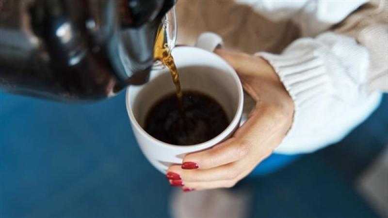 ماذا يحدث لجسمك عند شرب فنجان من القهوة يوميا؟.. تأثيرات صادمة