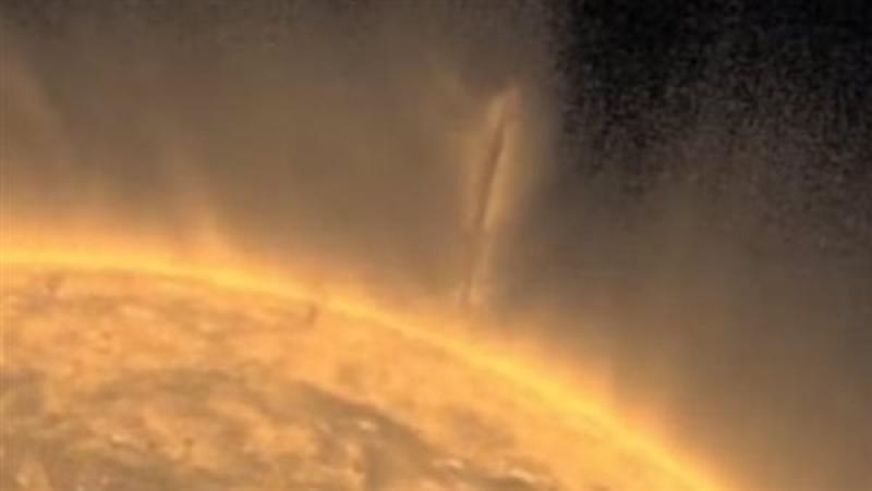 ناسا ترصد ظاهرة إعصار شمسي ضخم.. هل تؤثر على الأرض؟